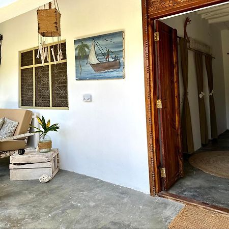 Mlango Paje House II Bed & Breakfast Ngoại thất bức ảnh