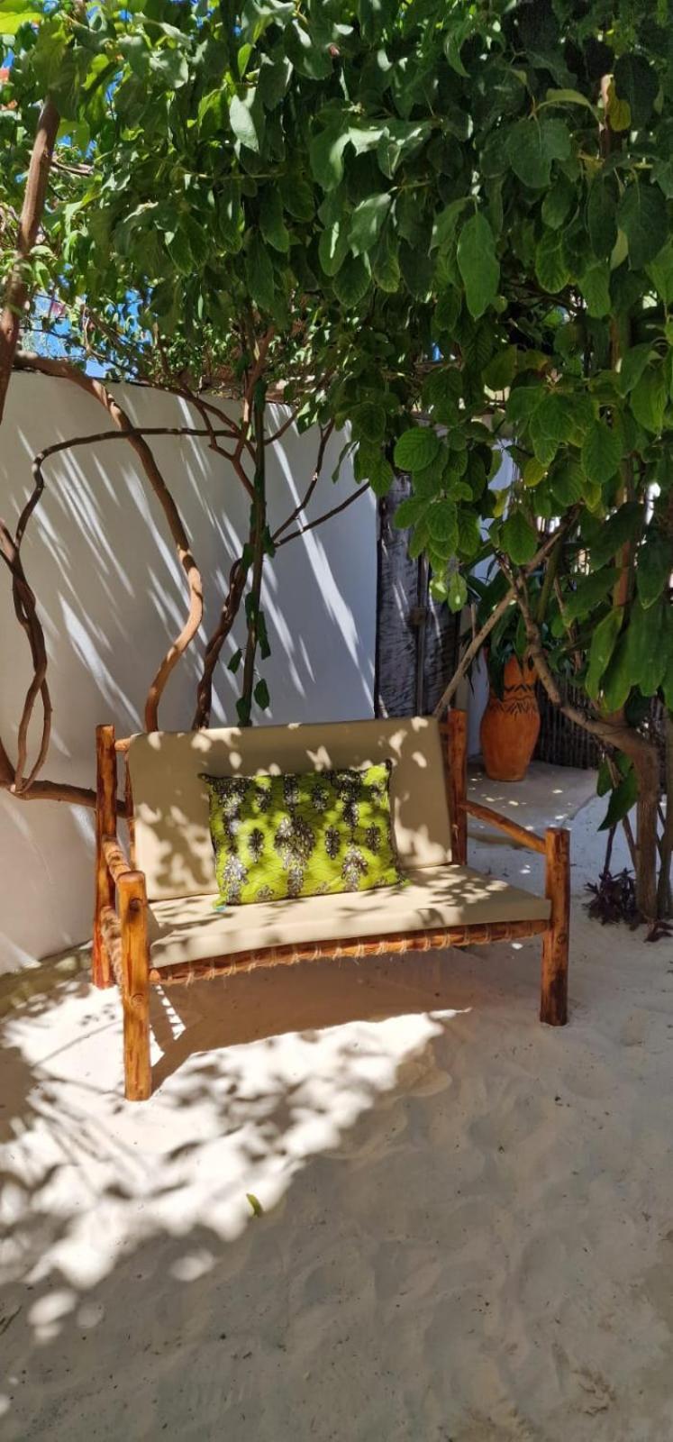 Mlango Paje House II Bed & Breakfast Ngoại thất bức ảnh